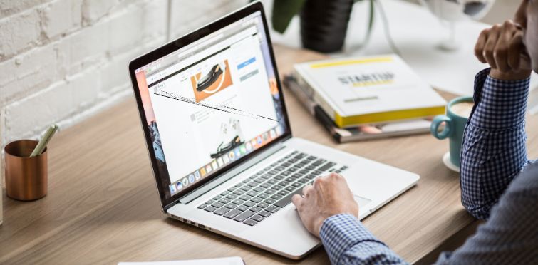 risco-preto-na-tela-do-notebook-tem-solucao