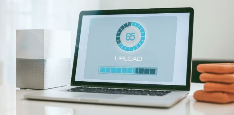 A Diferença entre Reparos e Upgrades: Quando Investir em Melhorias no Notebook